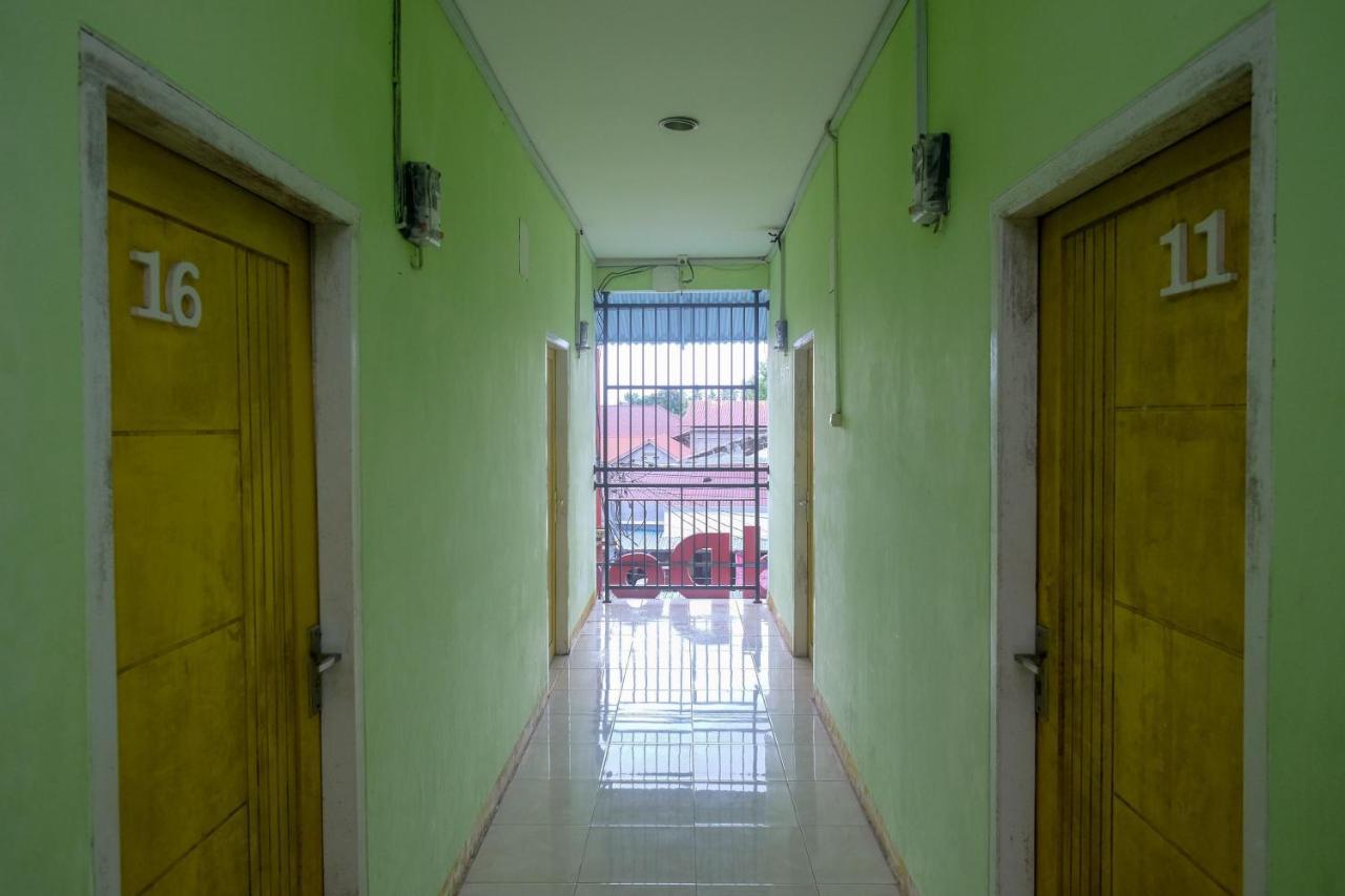 Reddoorz Near Politeknik Manado Hotel Exterior photo