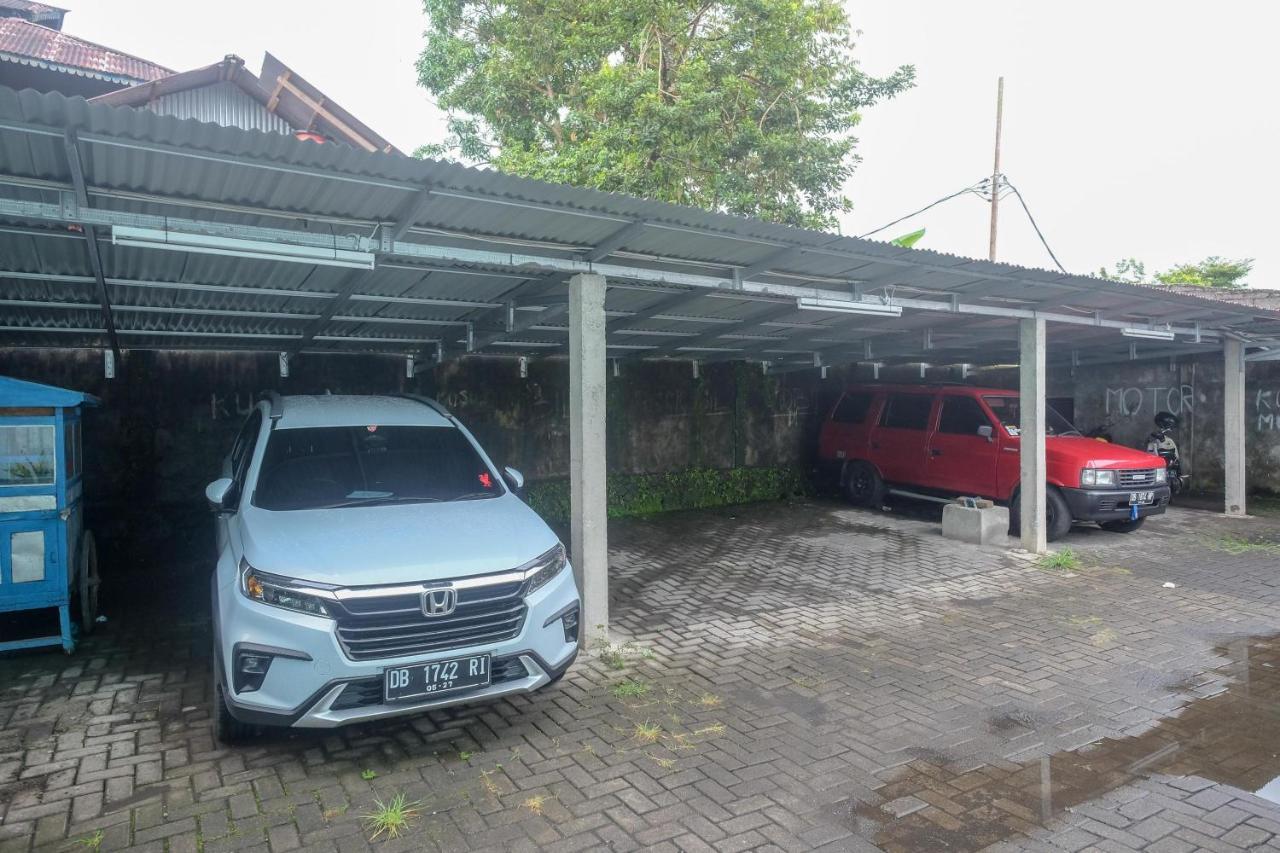 Reddoorz Near Politeknik Manado Hotel Exterior photo